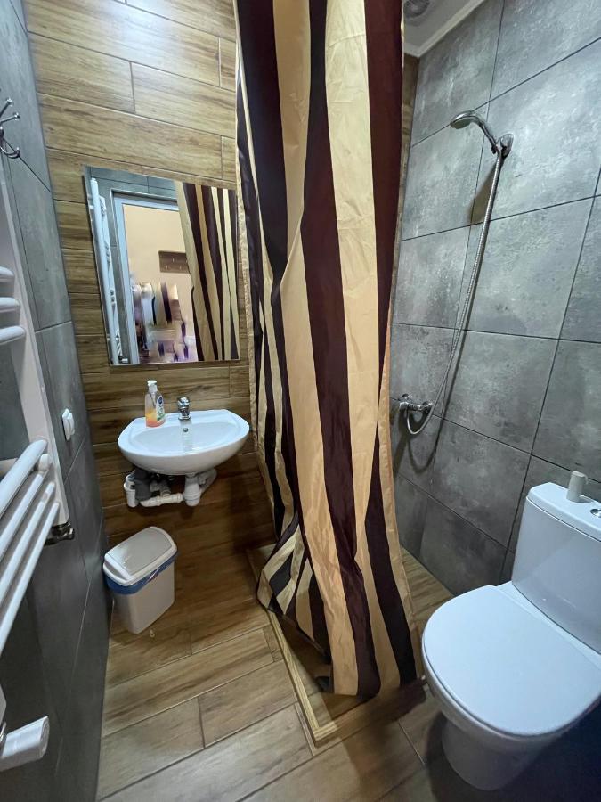 Hostel U Pottera Chernivtsi Exterior photo